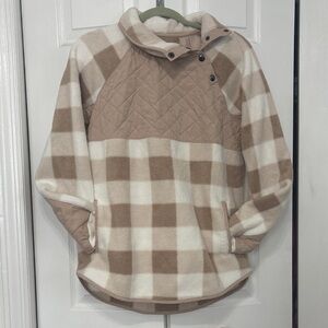Abercrombie tan and cream fleece